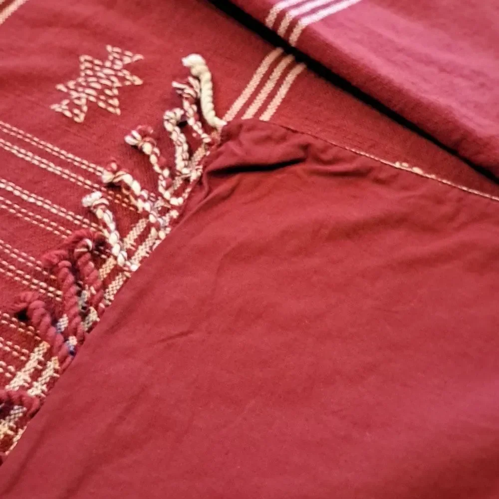 Pottery Barn Watson Plaid Table Throw Red White Cotton Fringe Holiday Table